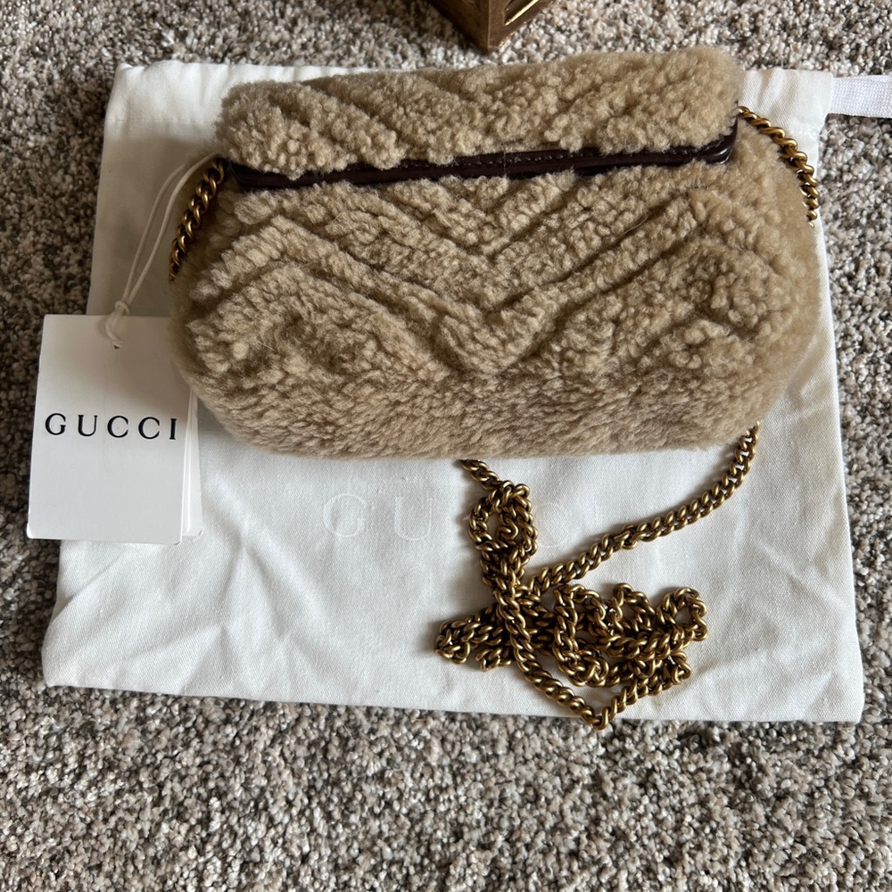 Gucci GG 2.0 Mini Marmot Leather Trimmed Tan Shearling with Gold Chain Bag - Picture 12 of 15